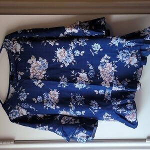 I Joah Floral Top Size Large